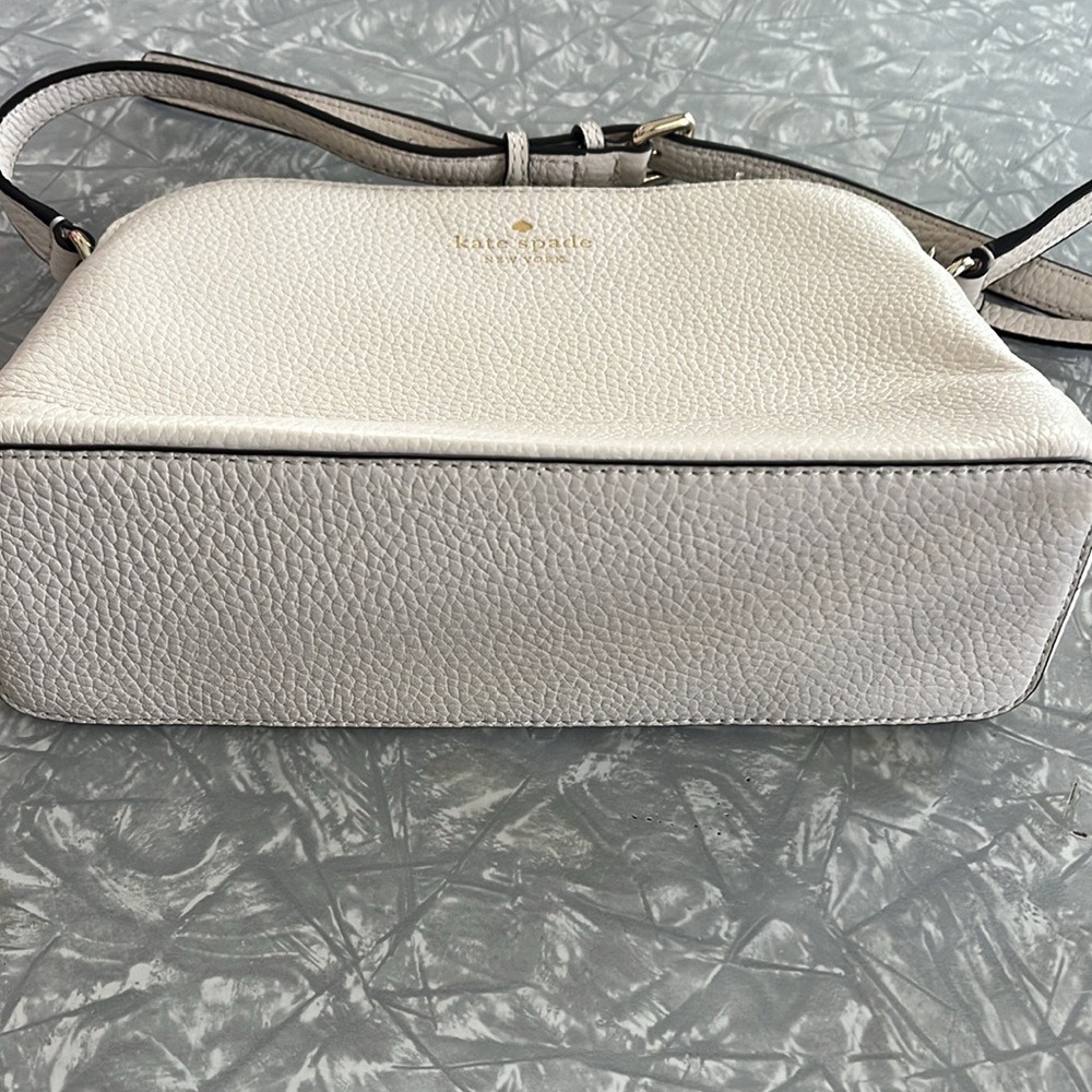 Kate Spade White Crossbody Bag - Picture 5 of 11